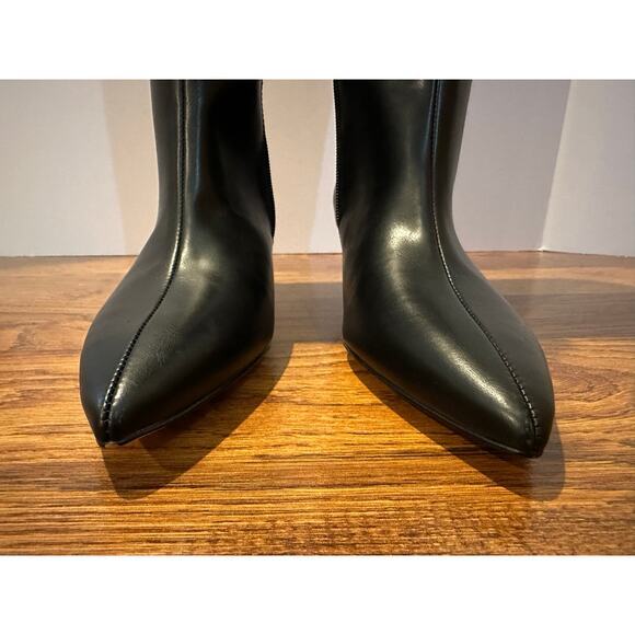Elegant Black Heeled Boots for Women - Picture 4 of 9